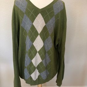 Banana Republic Men’s V Neck sweater